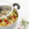 Garnek na indukcję kremowy URBAN 4,4 l - 4