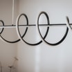 Lampa wisząca LED listwa ze wstęgą czarna ESERO - 3