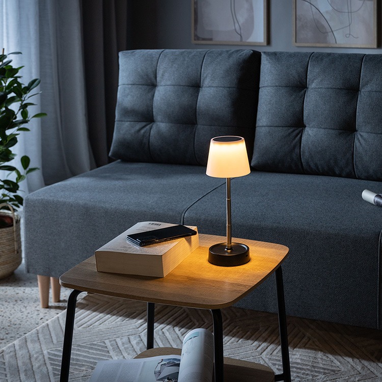 Magia świateł: jak za pomocą lamp stworzyć niesamowity nastrój