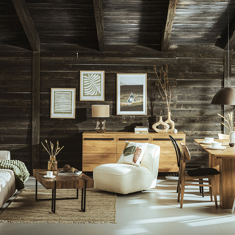 Salon z jadalnią w stylu farmhouse - meble rustykalne