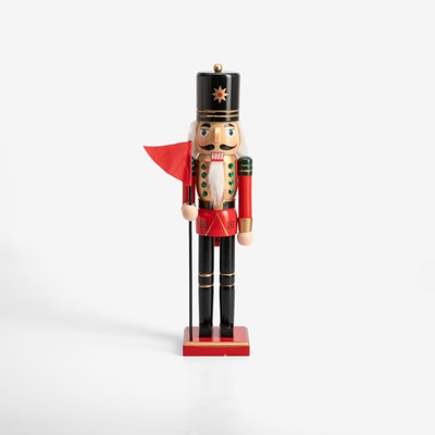 Figurka świąteczna DZIADEK DO ORZECHÓW, czerwono-zielona, 38 cm