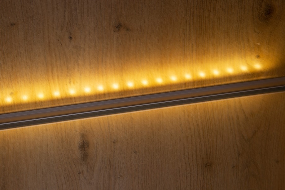 Oświetlenie LED 2 pkt typ P900ZBD2