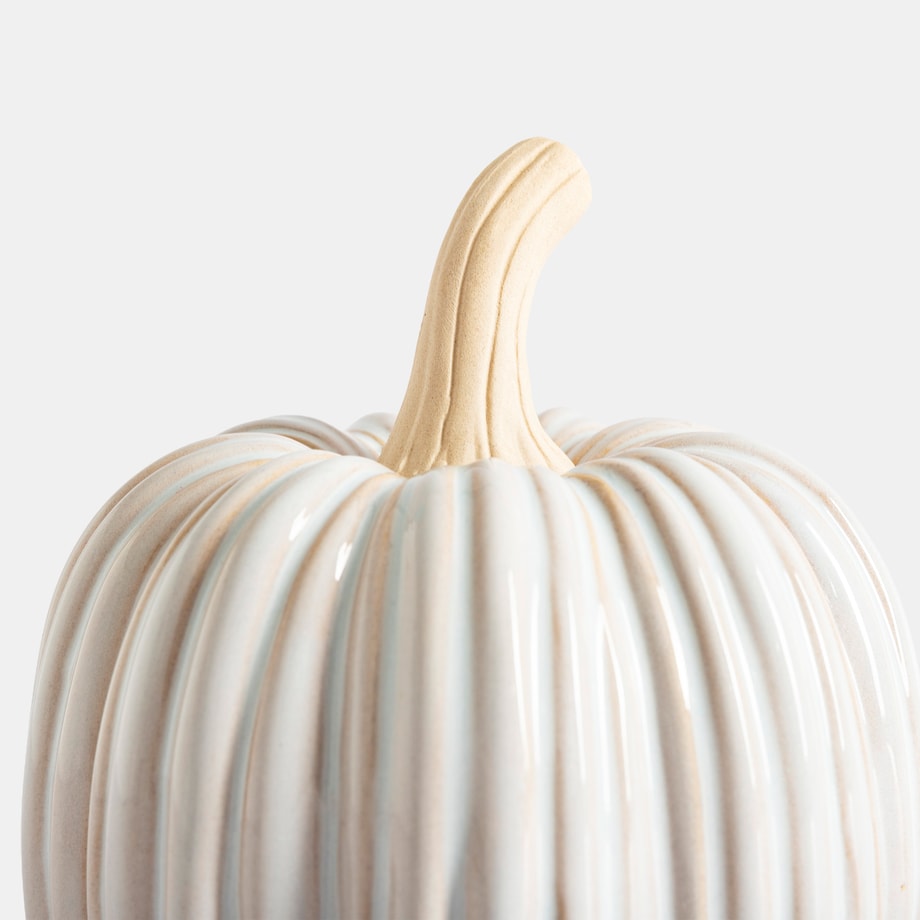 Figurka dekoracyjna DYNIA biała 14,5 cm