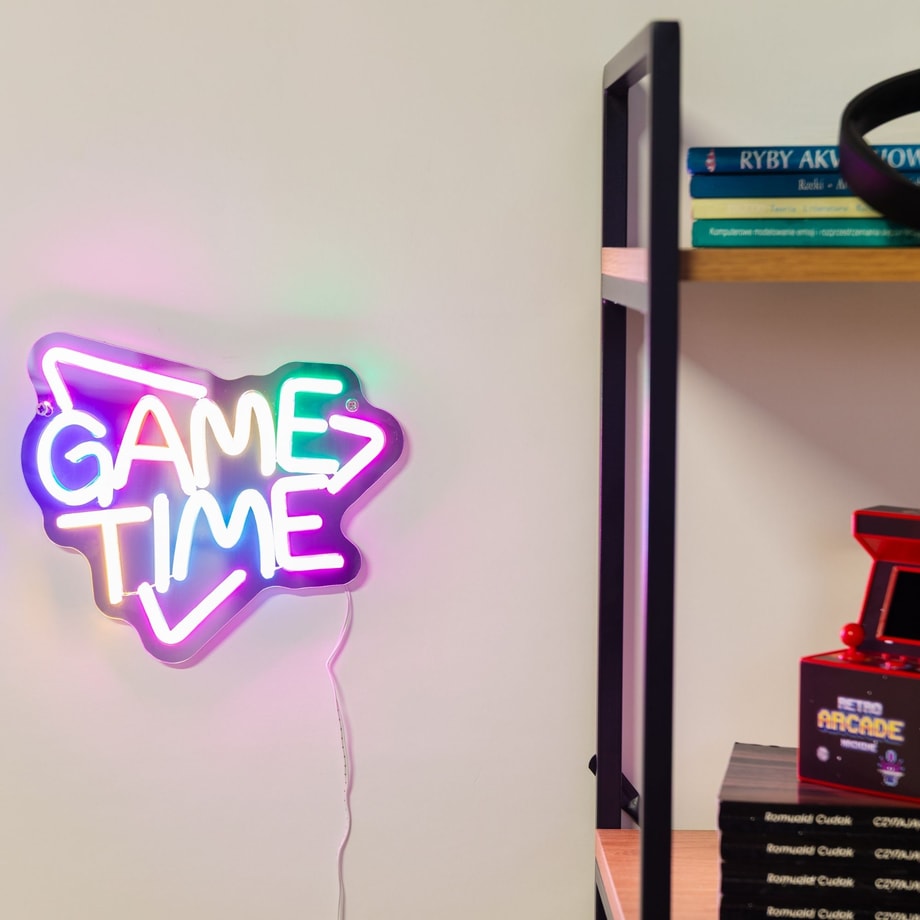 Lampa dekoracyjna LED NEON GAME TIME