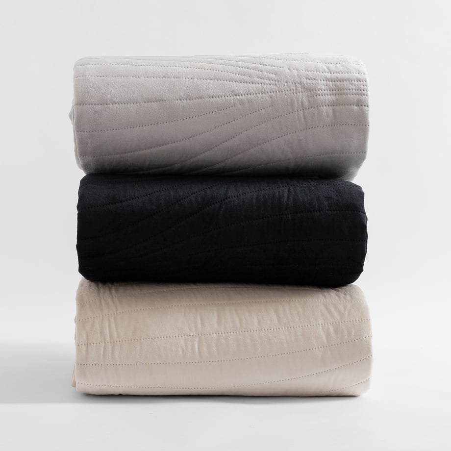 Narzuta na łóżko czarna NEW WAVE 180x200 cm - Agata