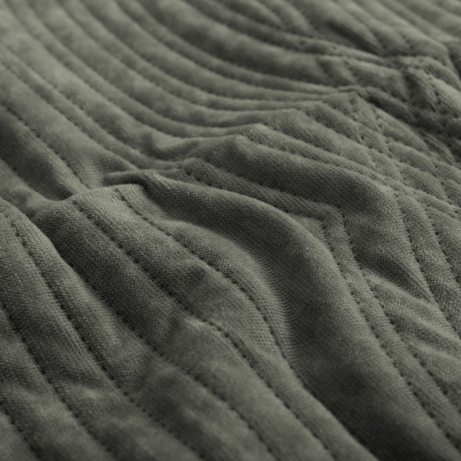 Narzuta na łóżko oliwkowa SILKY 200x220 cm - 4