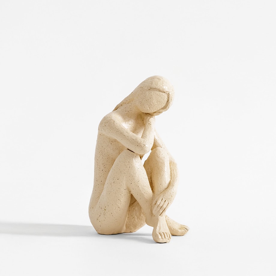 Figurka dekoracyjna KOBIETA MIX  - 1