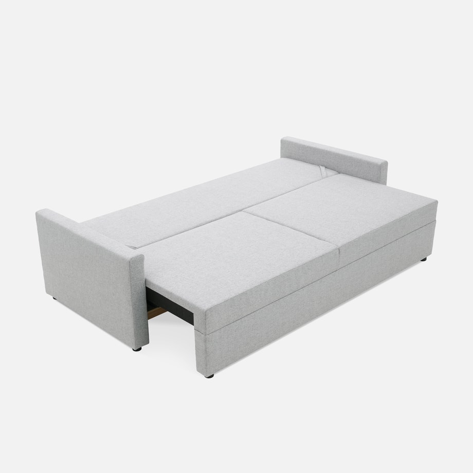 Trzyosobowa szara sofa