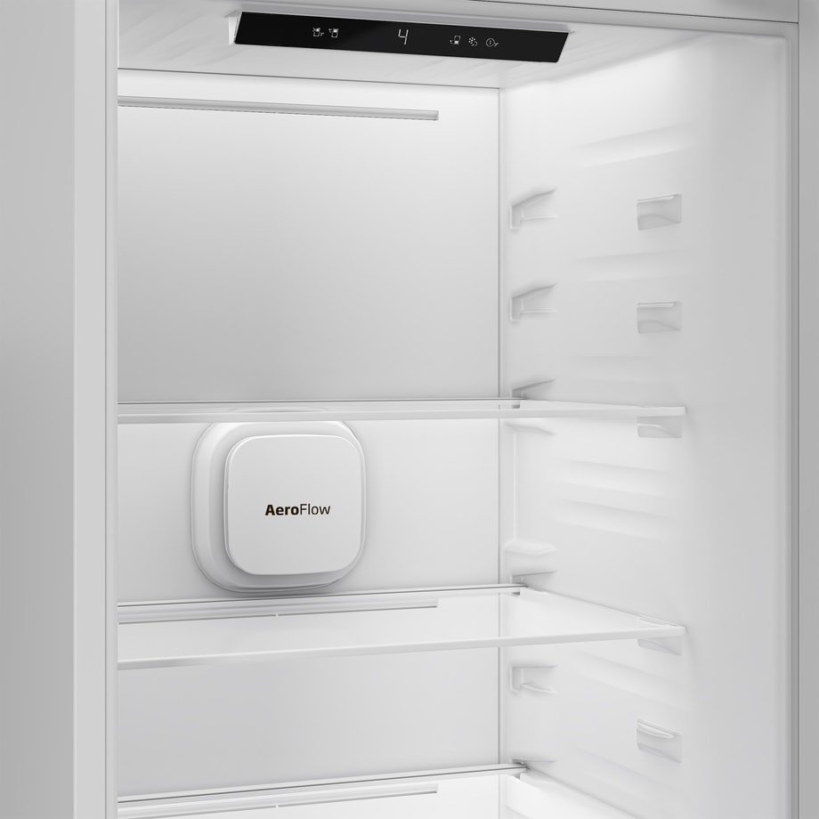 BEKO B5BCNA325HS lodówka do zabudowy  - zbliżenie na tylną ścianę z funkcją Aero Flow.